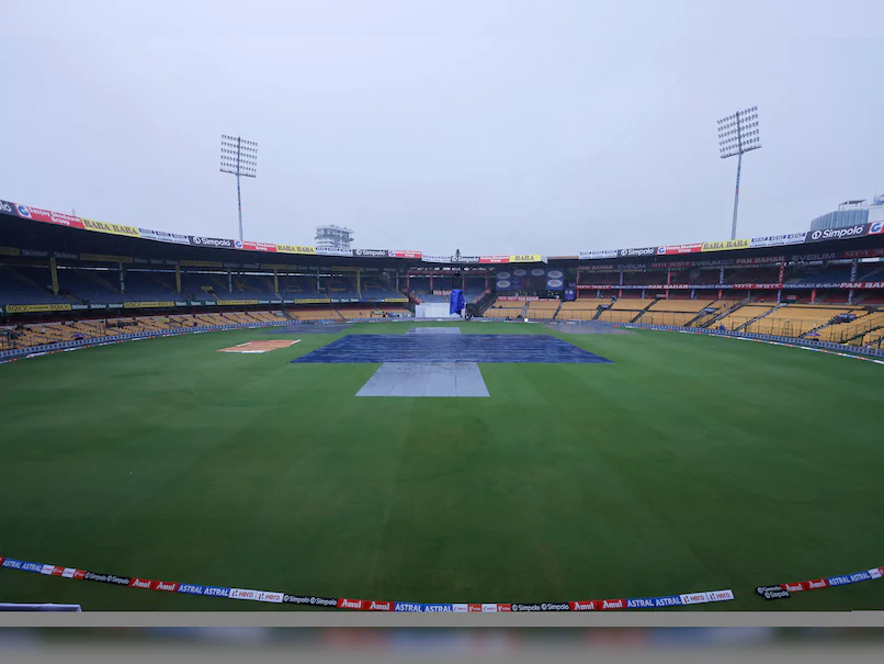 u8laful m chinnaswamy stadium rain